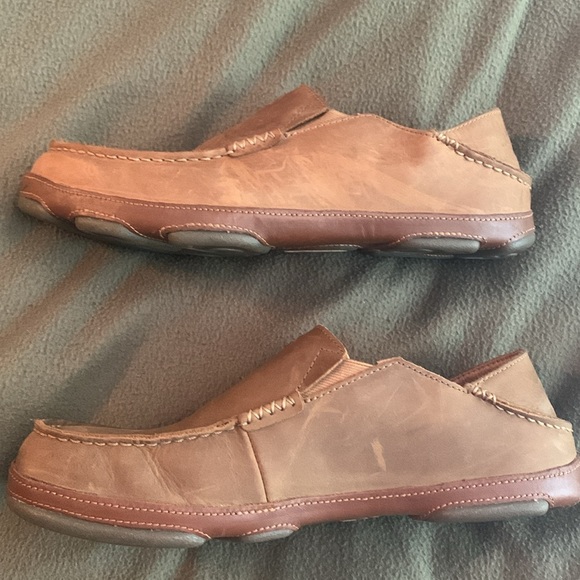 OluKai Moloa Men’s waxed nubuck leather slip ins with box. Color Toffee. Size 11 - Picture 3 of 11